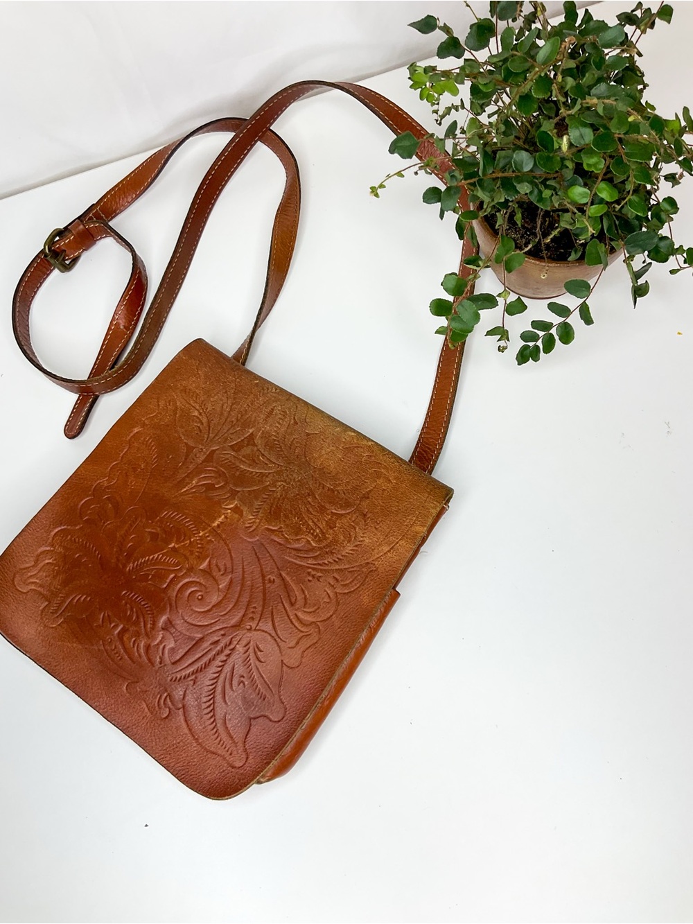 PATRICIA NASH Leather Tooled Crossbody Bag - Brown